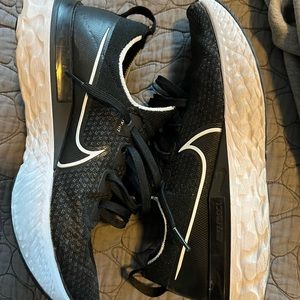 Nike Infinity React Run